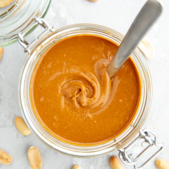 Homemade Peanut Butter