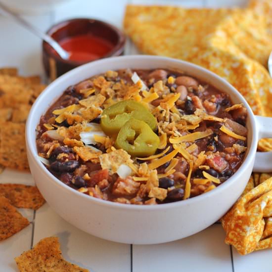 Meatless chili with Soy Curls