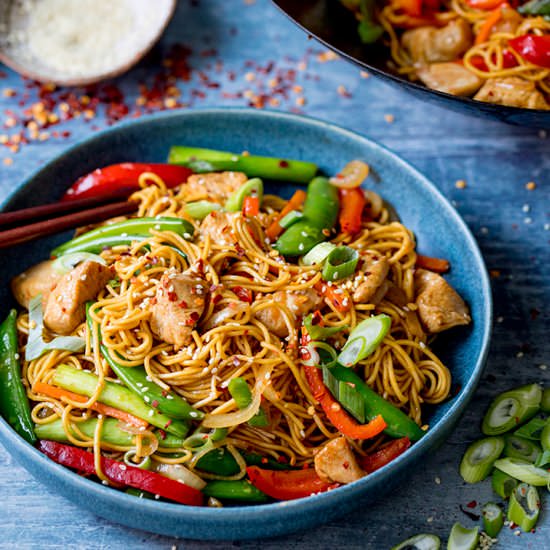 Easy Chicken Lo Mein