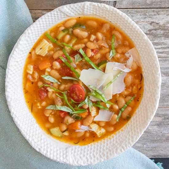 Instant Pot White Bean Minestrone Soup