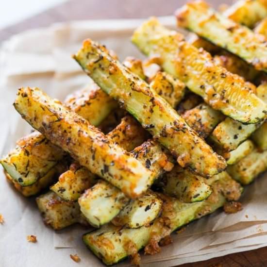 Baked Parmesan Zucchini Fries