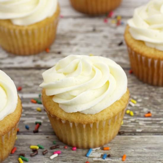 Homemade Classic Yellow Cupcakes