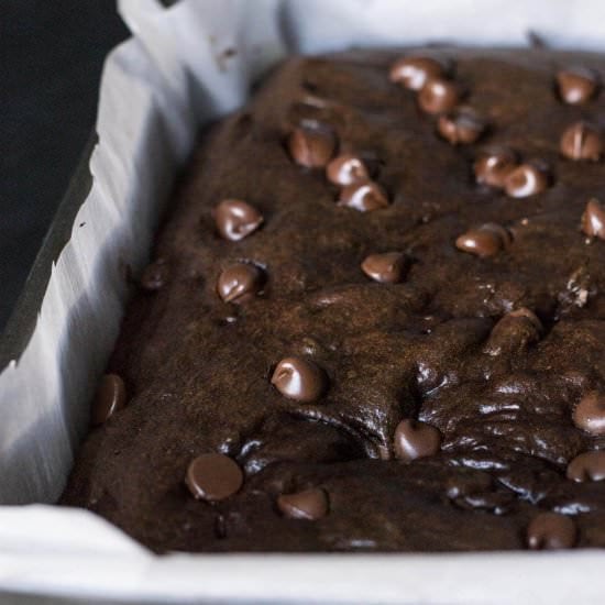 Easy Healthy Chocolate Banana Cake