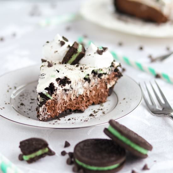 Mint Chocolate Oreo Pie
