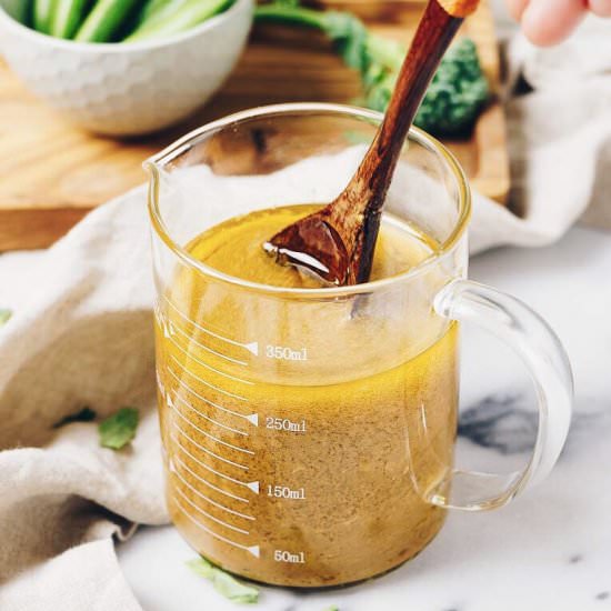 Paleo Creamy Ginger Salad Dressing