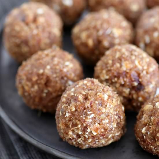 Banana Energy Bites with Pecans