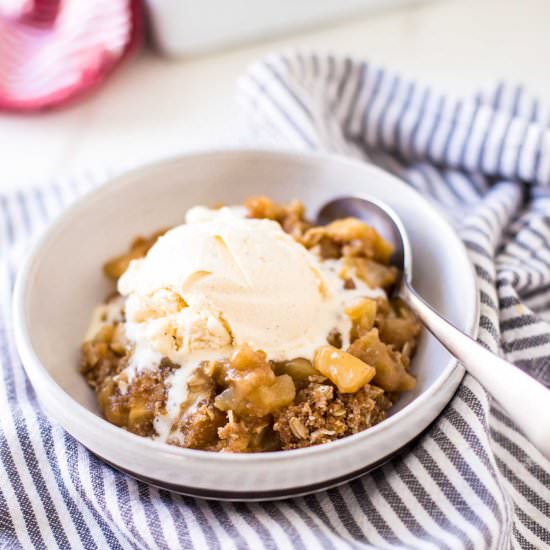 Easy Apple Crumble