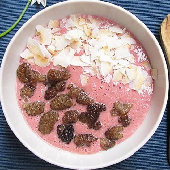 Strawberry Smoothie Bowl