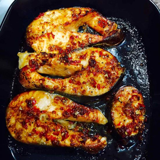 Exotic baked salmon (spicy)