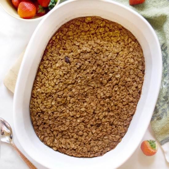 Vegan Cinnamon Raisin Baked Oatmeal