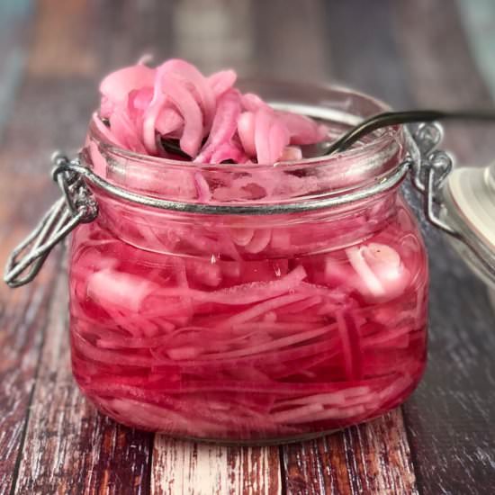 Quick Pickled Red Onions