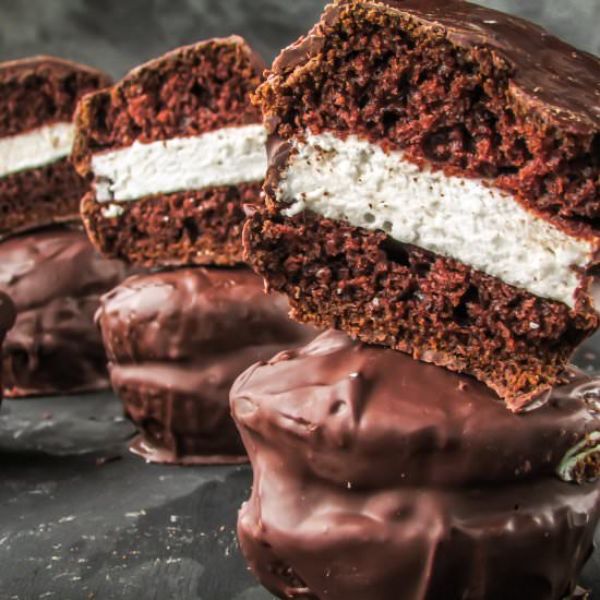 Marshmallow Ding-Dong Cupcakes