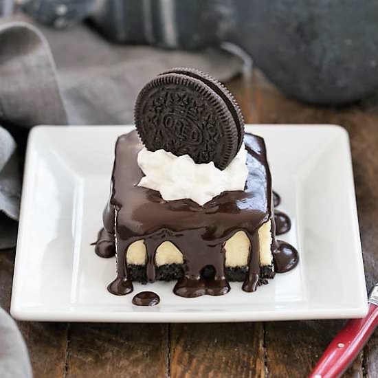 Hot Fudge Cheesecake Bars