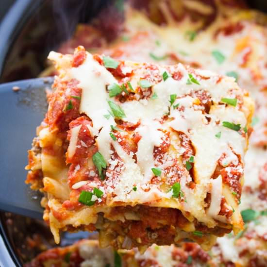 Easy Slow Cooker Lasagna