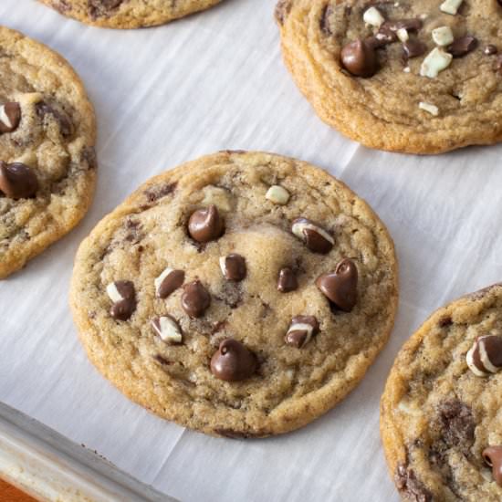 Mint Chocolate Chip Cookies