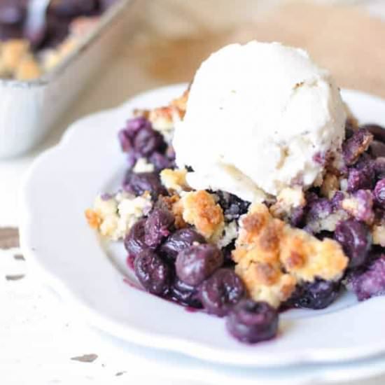 Paleo Blueberry Crisp Dessert