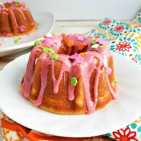 Spring Mini Bundt Cakes