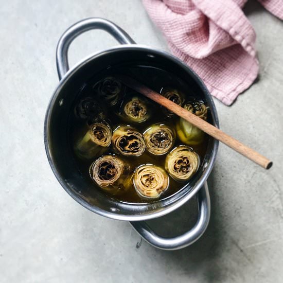 Candied artichokes in olive oil