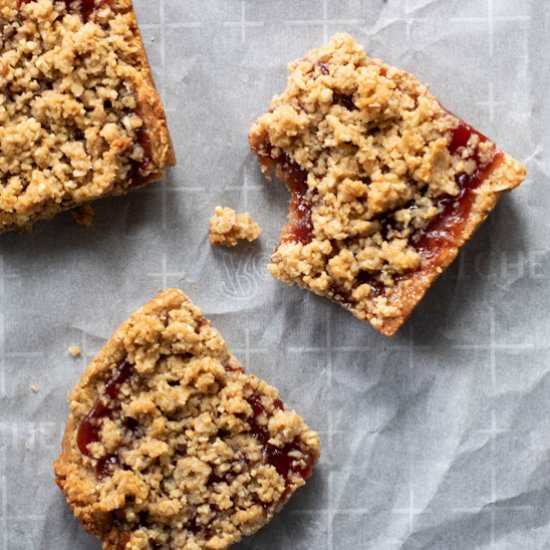 Healthy Peanut Butter & Jelly Bars