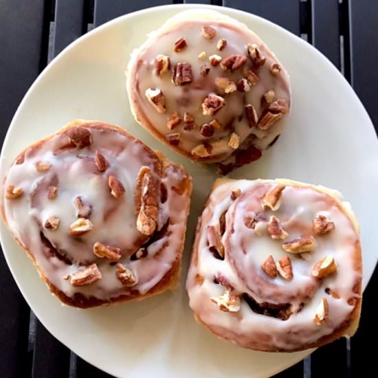 Vegan Maple Pecan Cinnamon Rolls