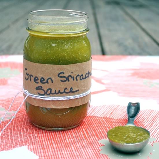 Easy Green Sriracha Sauce