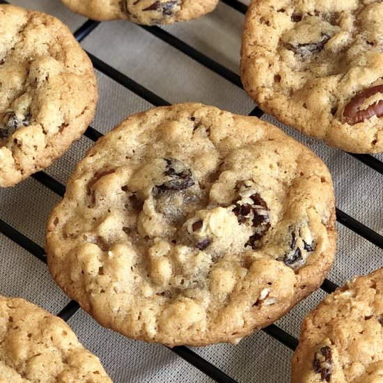 Oatmeal Raisin Cookies