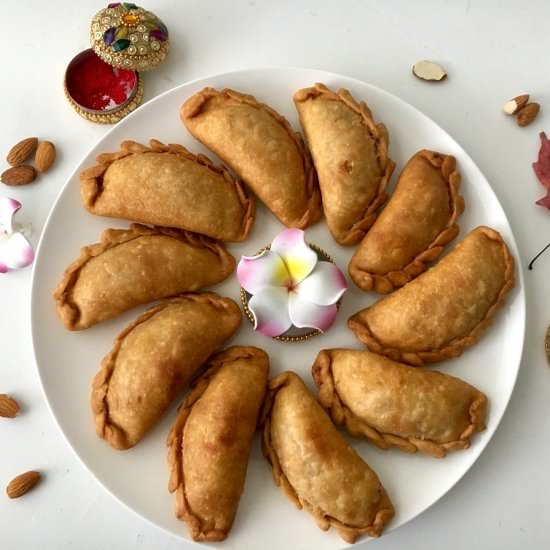 Apple Gujiyas/Empanadas/Hand Pies