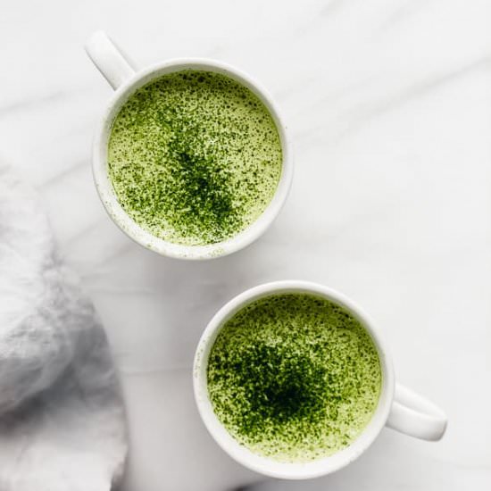 Vanilla macadamia matcha latte