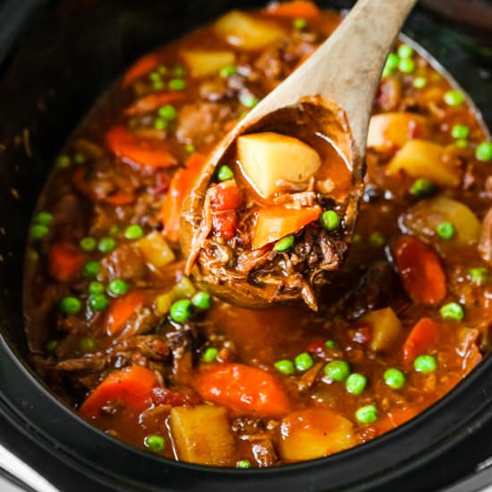 Slow Cooker Oxtail Stew