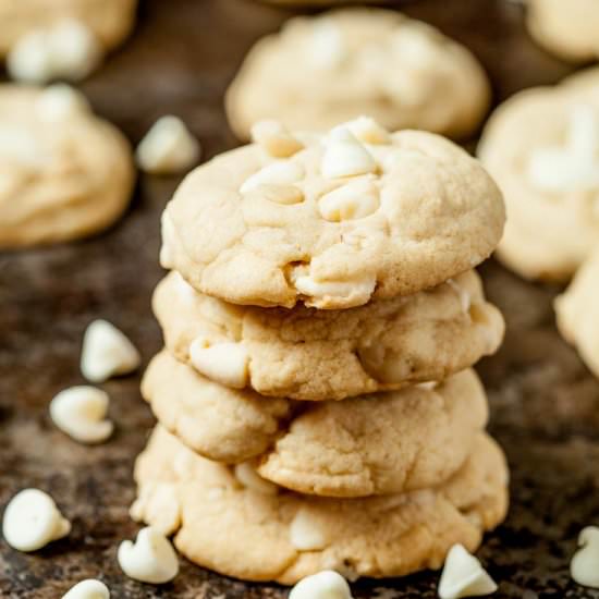 white chocolate macadamia cookies