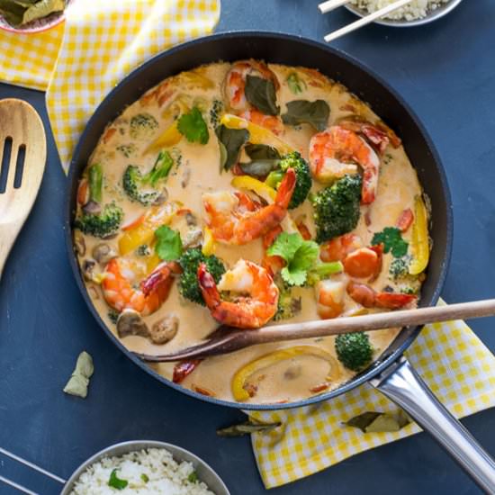 Red Curry with Cauliflower Rice