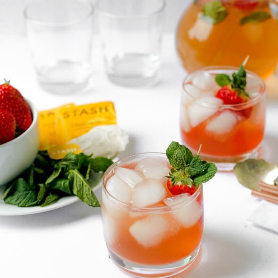 Chamomile Iced Tea with Strawberry