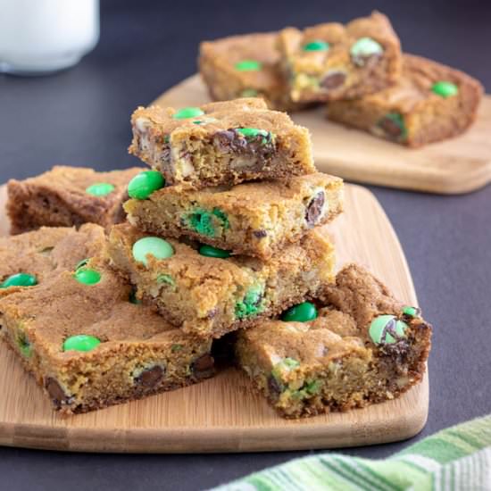 M&M Cookie Bars