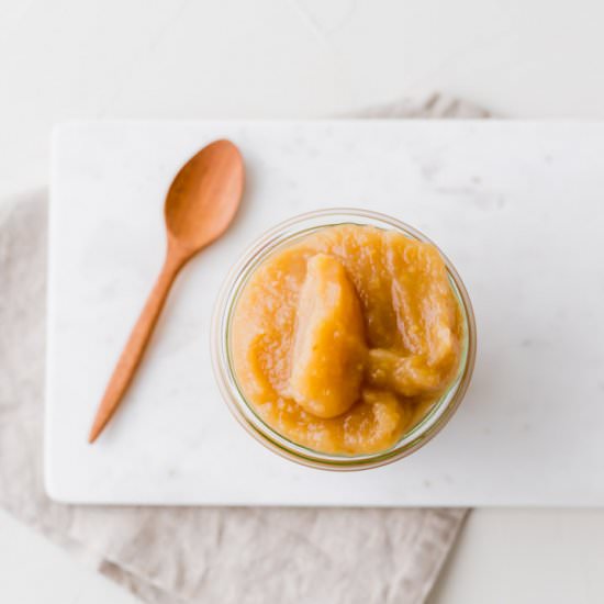 Homemade Unsweetened Applesauce