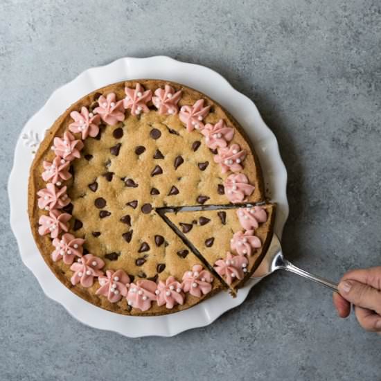 Easy Chocolate Chip Cookie Cake