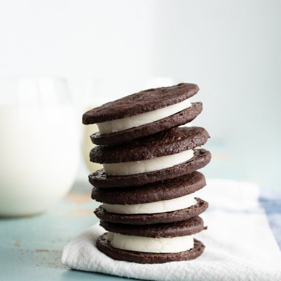 Homemade Oreo Cookies