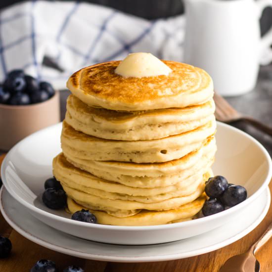 Fluffy Vegan Pancakes