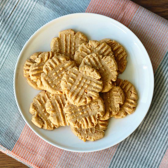 Classic Peanut Butter Cookies