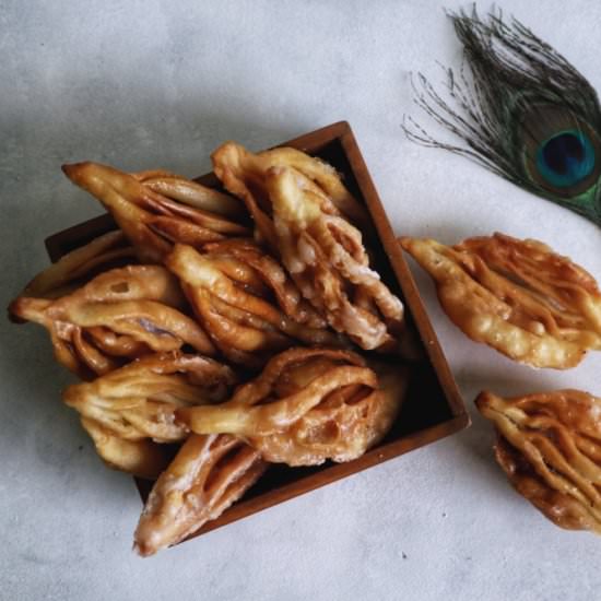 Fried Bengali Pastries