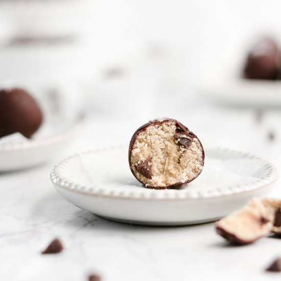 Healthy Cookie Dough Truffles