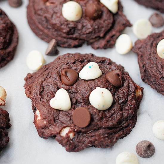 Chocolate confetti cookies