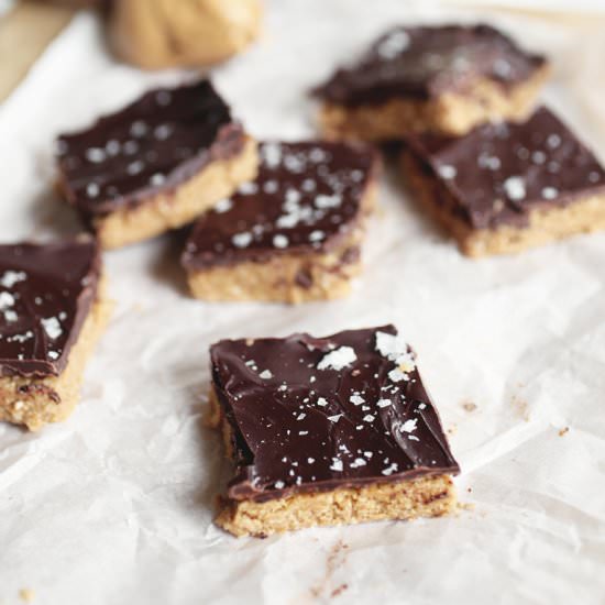 Healthier No-Bake Peanut Butter Bar