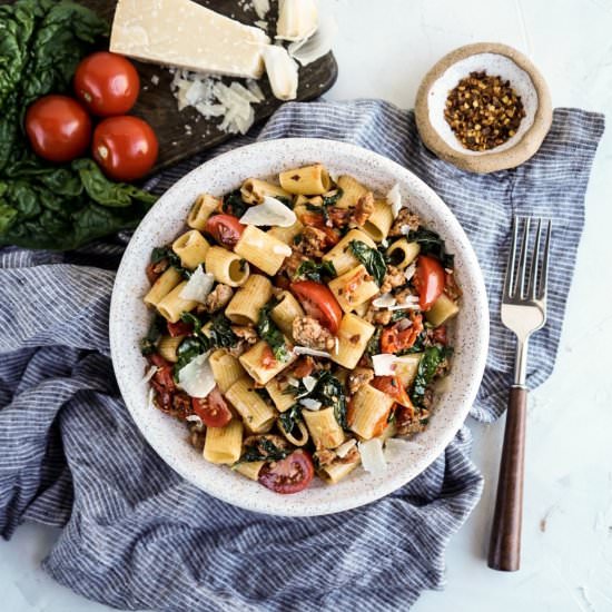 Quick Rigatoni with Sausage Tomato
