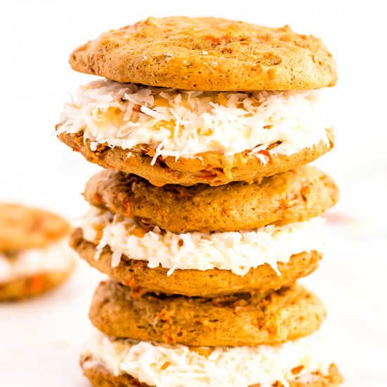 Carrot Cake Whoopie Pies