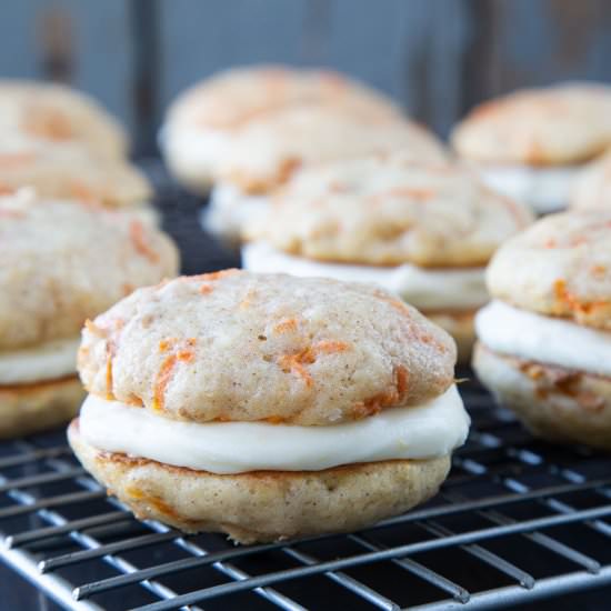 Carrot Cake Whoopie Pies