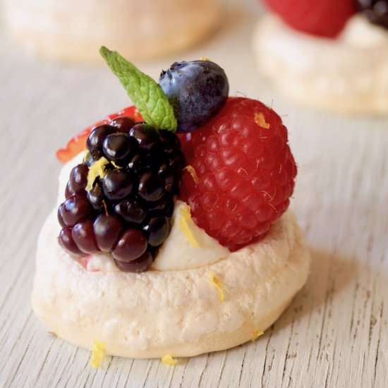 Mini Lemon Berry Pavlova