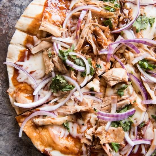 GRILLED BBQ CHICKEN PIZZA