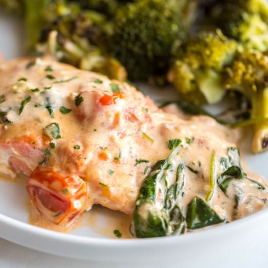 Salmon with Spinach and Tomatoes