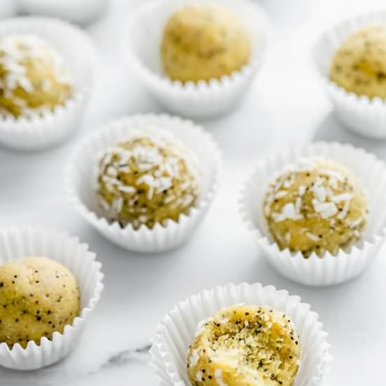 Lemon poppy seed bliss balls