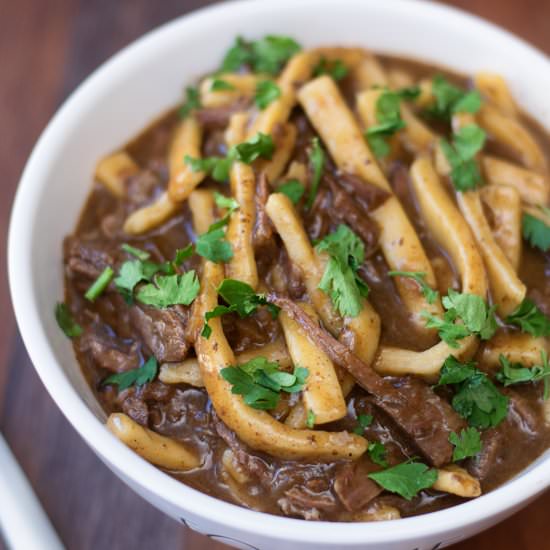 Easy Crockpot Beef & Noodles Recipe